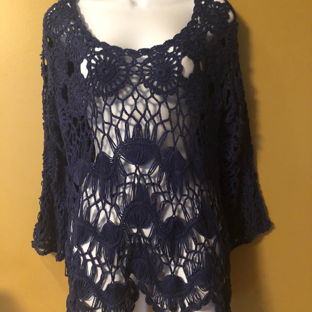 Umgee blue crochet top
